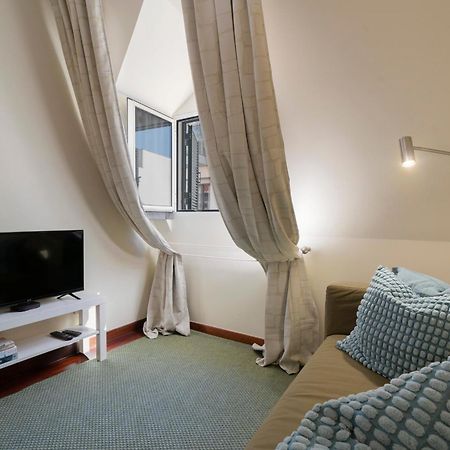 פונשל Apartamento Do Carmo By An Island Apart מראה חיצוני תמונה