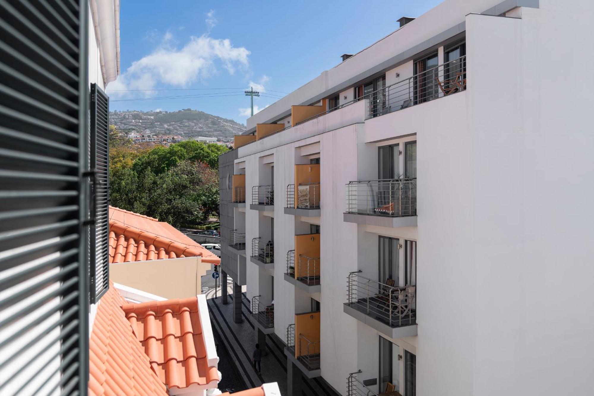 פונשל Apartamento Do Carmo By An Island Apart מראה חיצוני תמונה