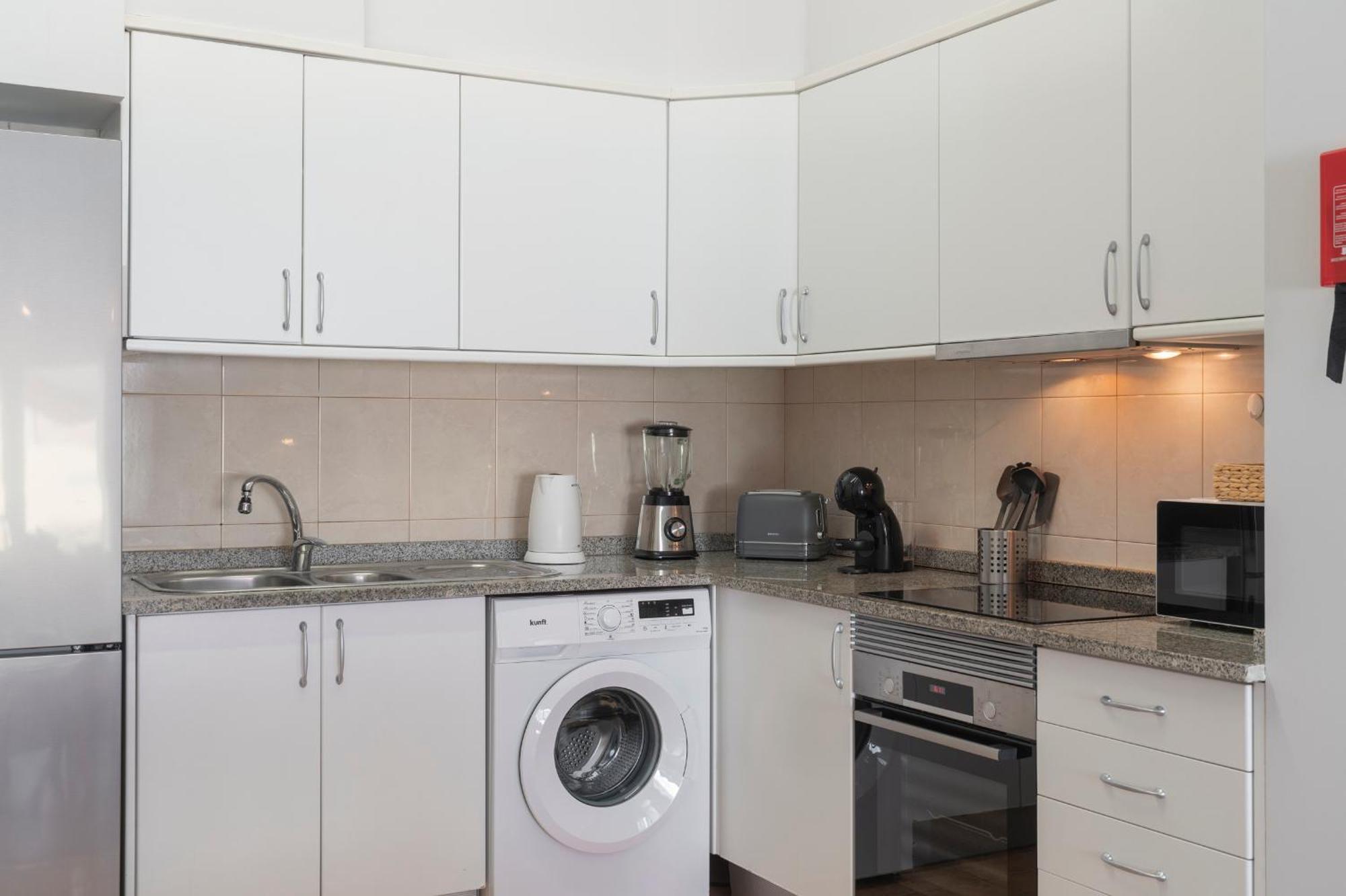 פונשל Apartamento Do Carmo By An Island Apart מראה חיצוני תמונה