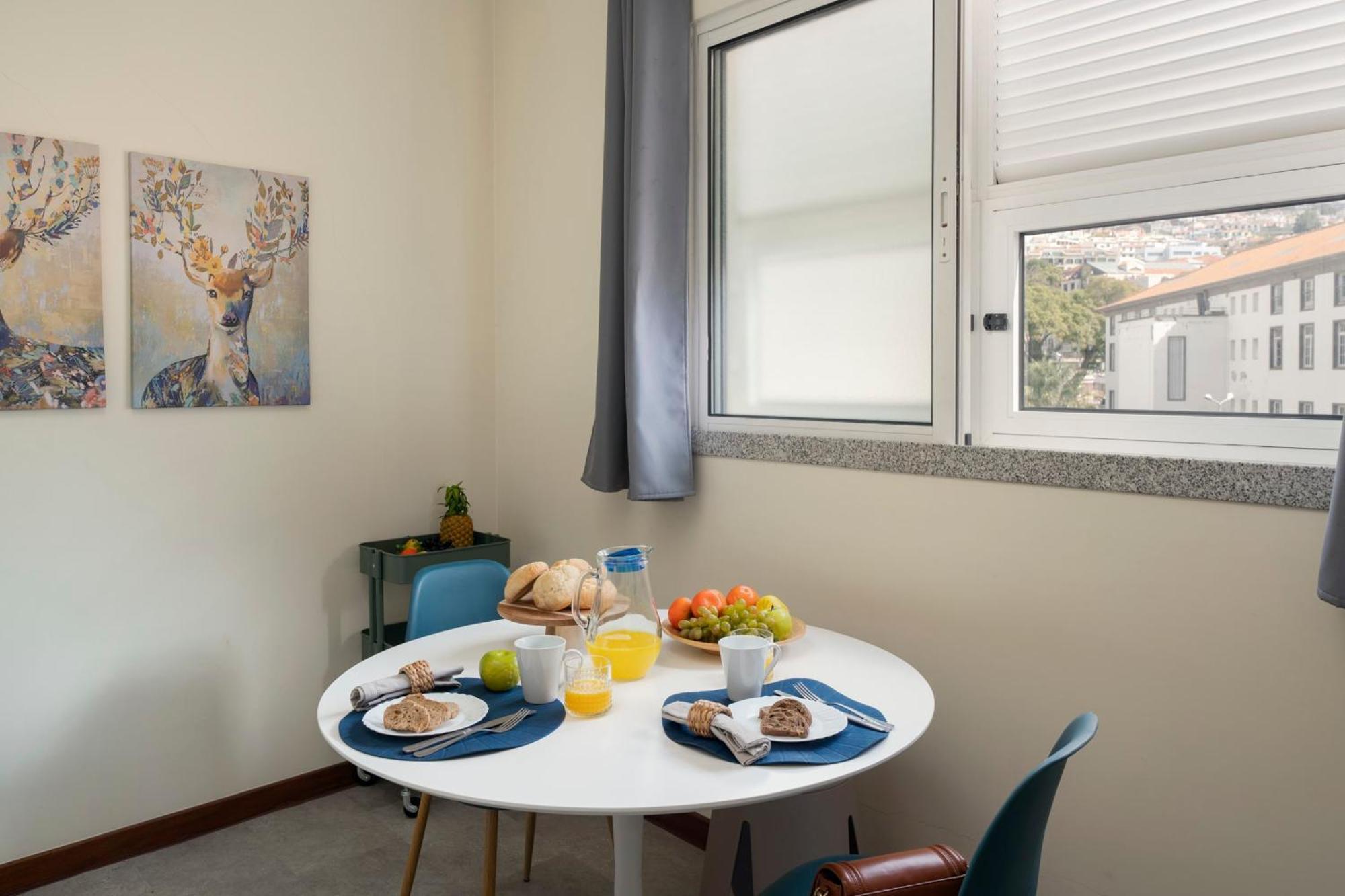 פונשל Apartamento Do Carmo By An Island Apart מראה חיצוני תמונה