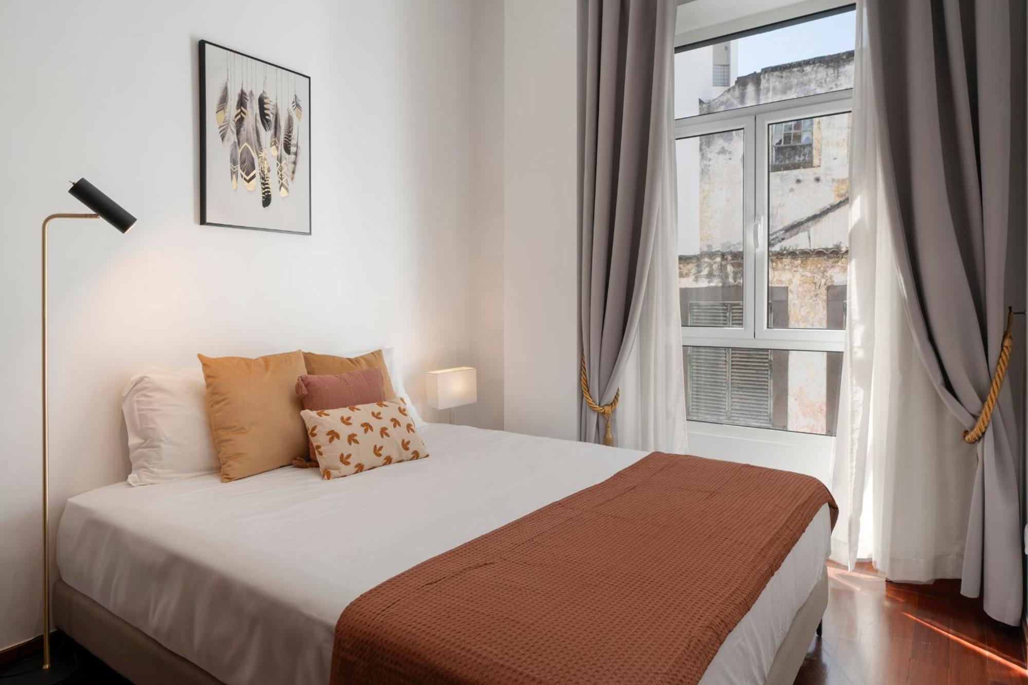 פונשל Apartamento Do Carmo By An Island Apart מראה חיצוני תמונה