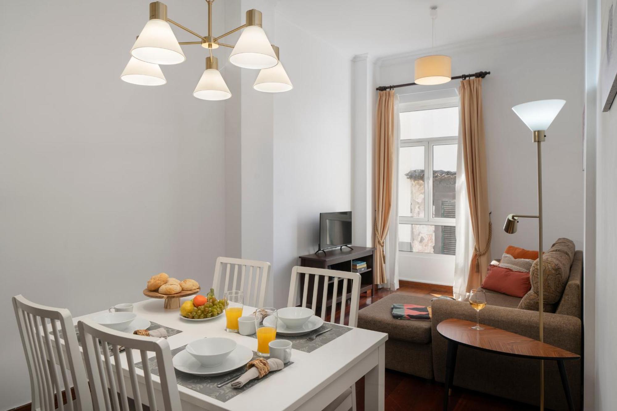פונשל Apartamento Do Carmo By An Island Apart מראה חיצוני תמונה
